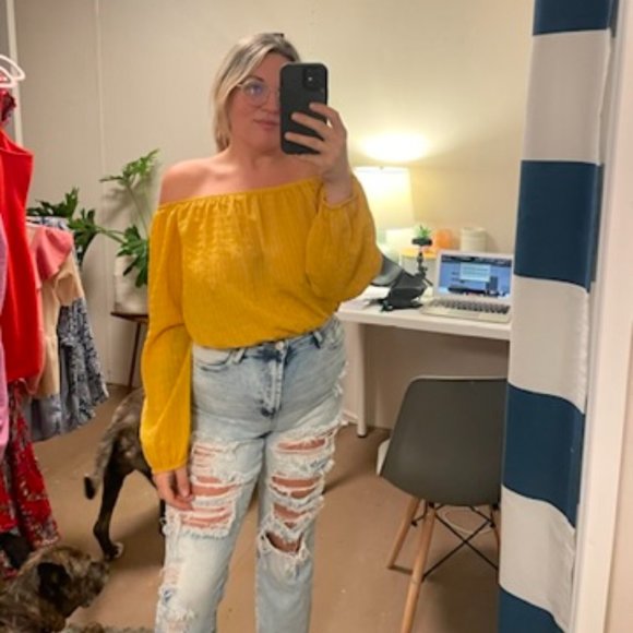 Meet your Posher, Jenna - Picture 1 of 1